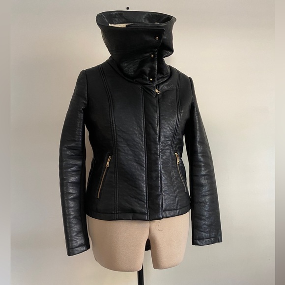 Shearling style  vegan leather jacket - Picture 8 of 9